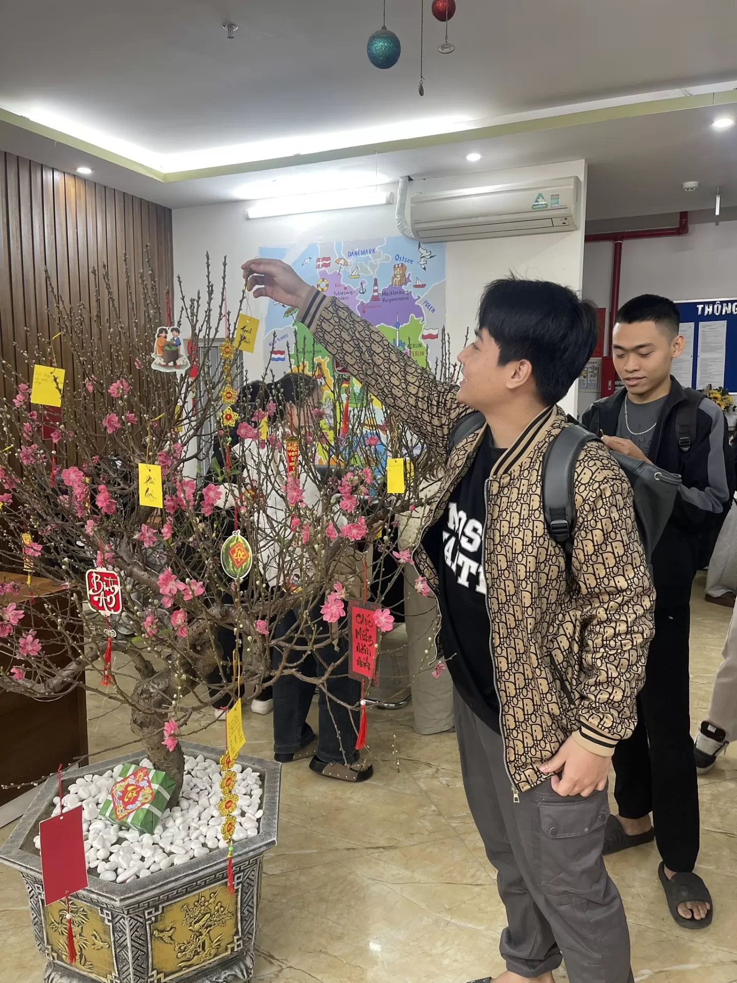 LÌ XÌ MAY MẮN – KHỞI ĐẦU HÀNH TRÌNH THÀNH CÔNG